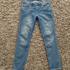 Bonobos light weight denim..tailored fit(skinny)